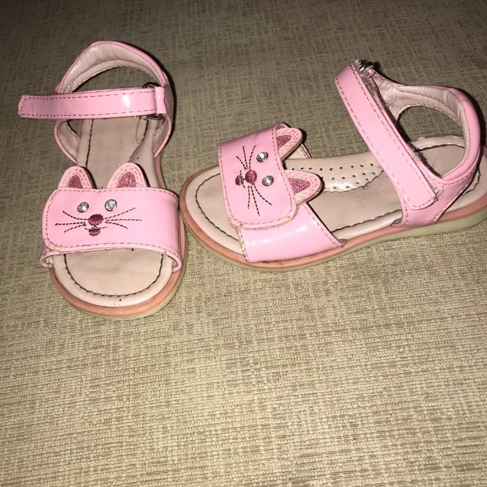 Pink Toddler Cat Shoes. Size 7